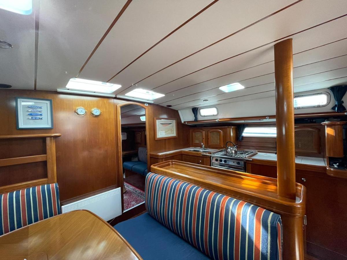 Hotel Beautiful And Comfortable Sailboat With Secure Parking Available Barcelona Zewnętrze zdjęcie