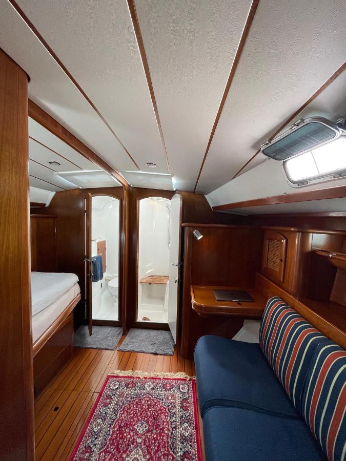 Hotel Beautiful And Comfortable Sailboat With Secure Parking Available Barcelona Zewnętrze zdjęcie
